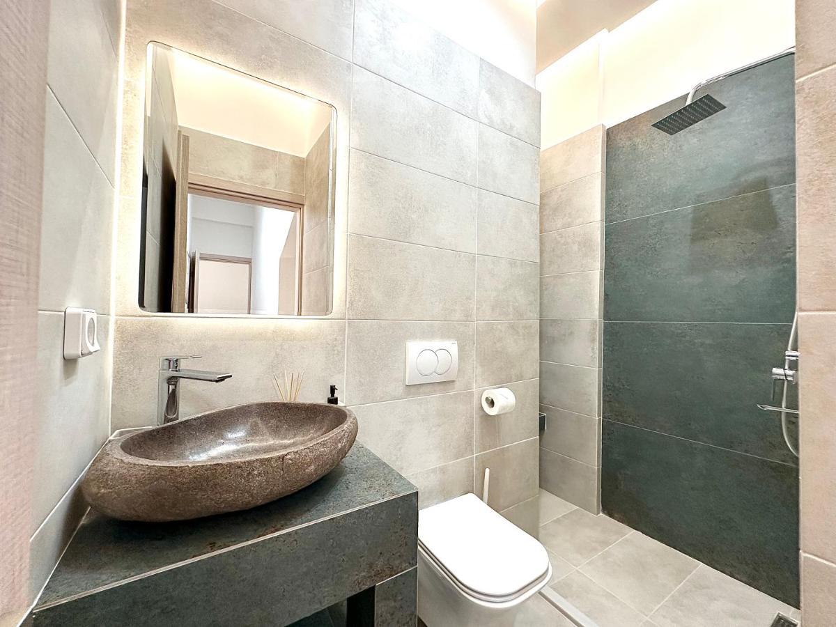 Seaside Deluxe Apartment Ialysos  Buitenkant foto